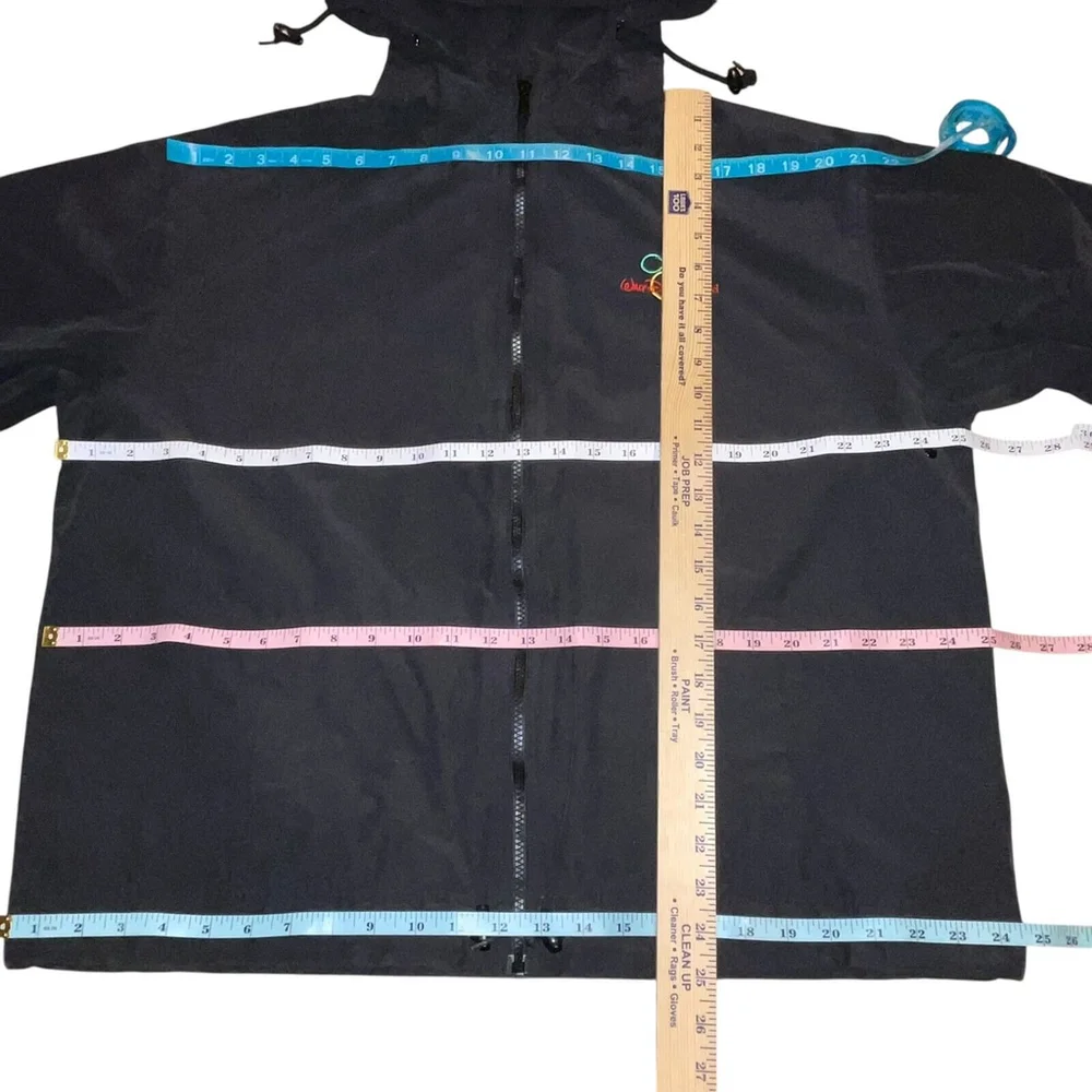 Vintage Rare Walt Disney World Jacket Mens Medium Black Windbreaker Mickey Mouse